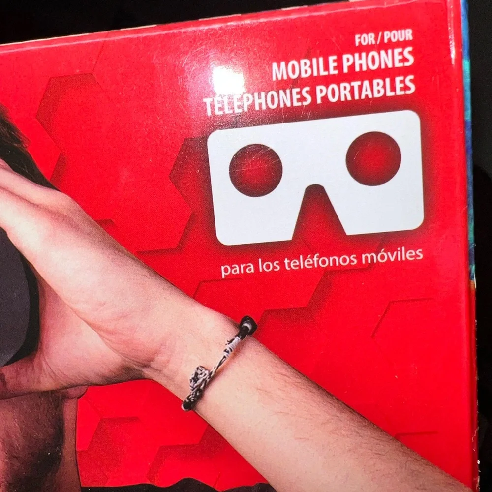 VR Vue II White Mobile Virtual Reality Viewer